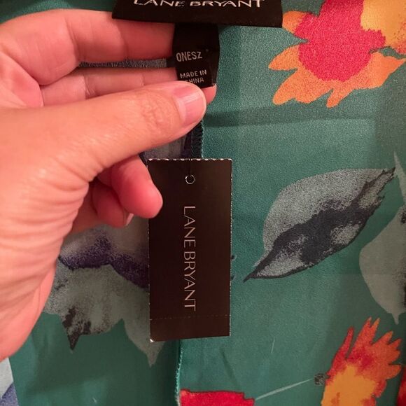 NWT - Lane Bryant Beach CoverUp - One Size (fits up to 4x) - Picture 2 of 5